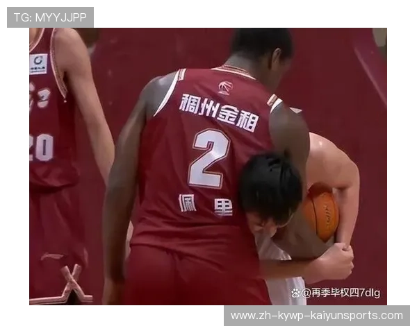 足球场上的打架事件与CBA篮球比赛中的体育精神对比